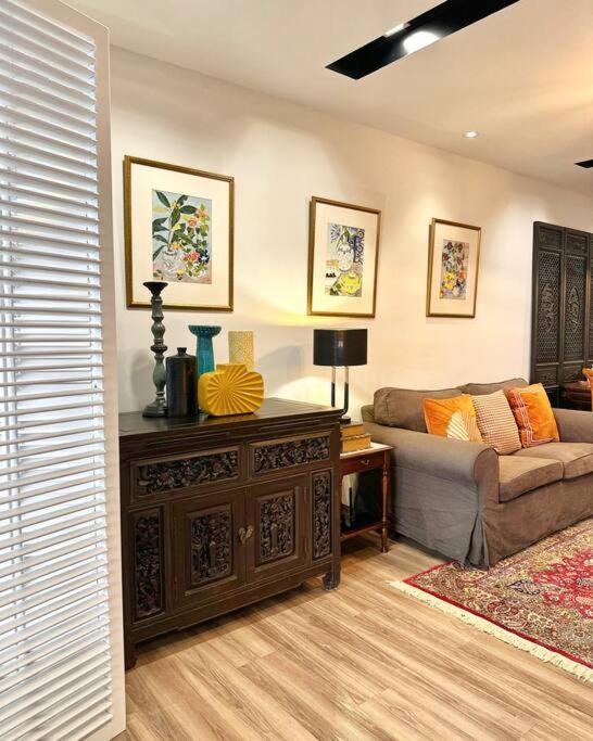 Central Bangkok, 5 Stars River View & Characteristic Decor Екстериор снимка