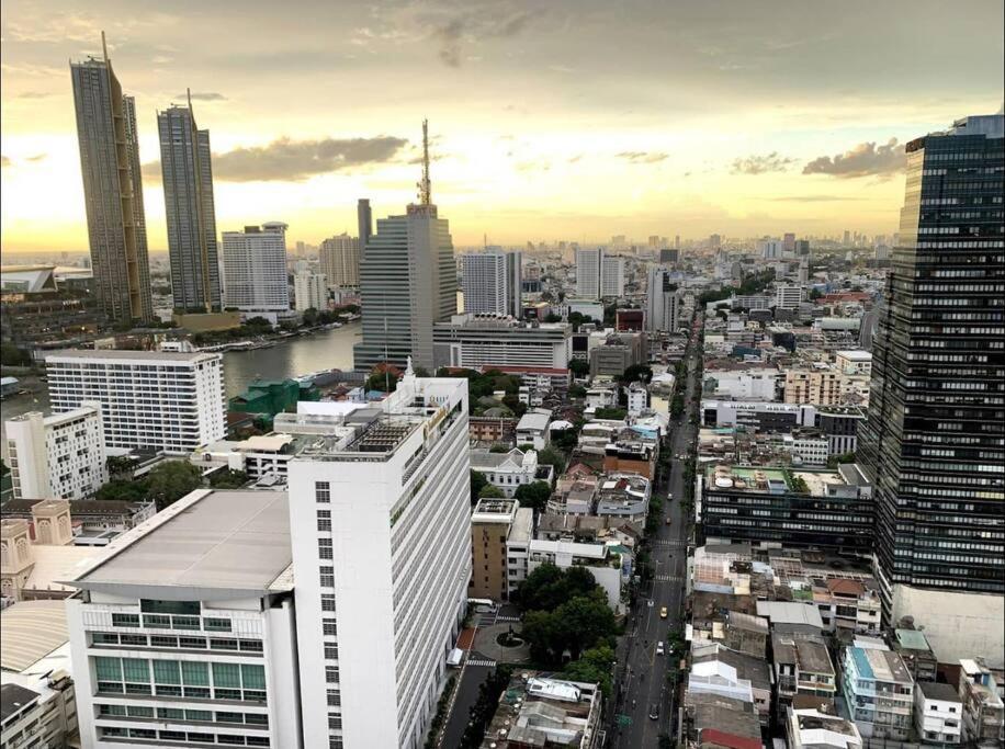 Central Bangkok, 5 Stars River View & Characteristic Decor Екстериор снимка