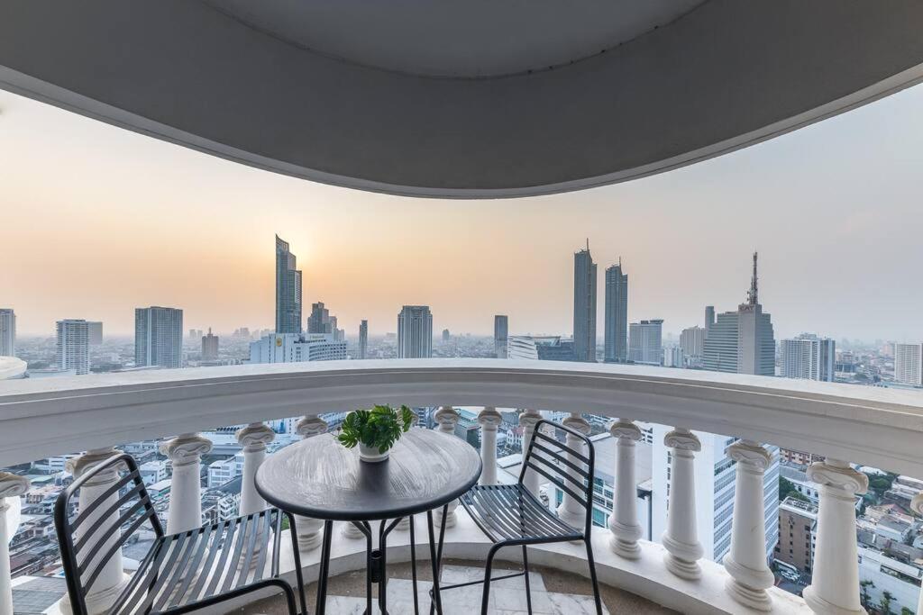 Central Bangkok, 5 Stars River View & Characteristic Decor Екстериор снимка